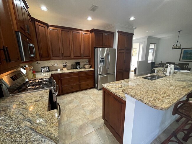 Building Photo - 10675 Avila Cir