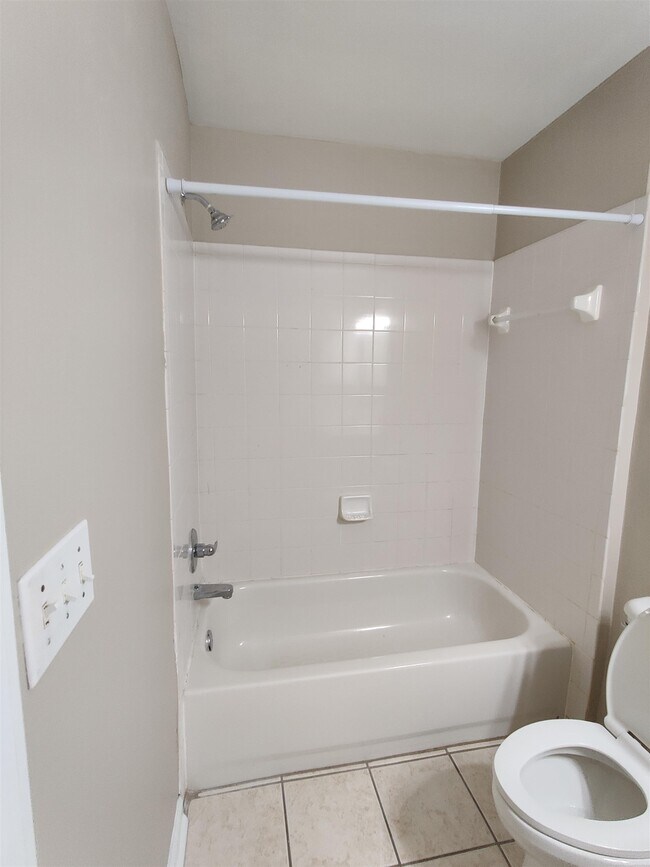 Building Photo - 4256 Augustus Oak Ct
