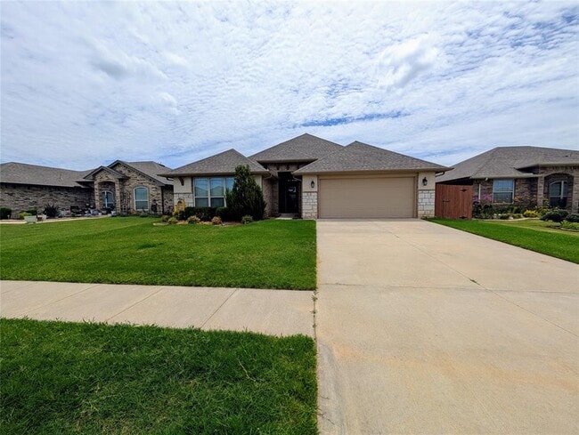 Building Photo - 3808 Manderly Pl