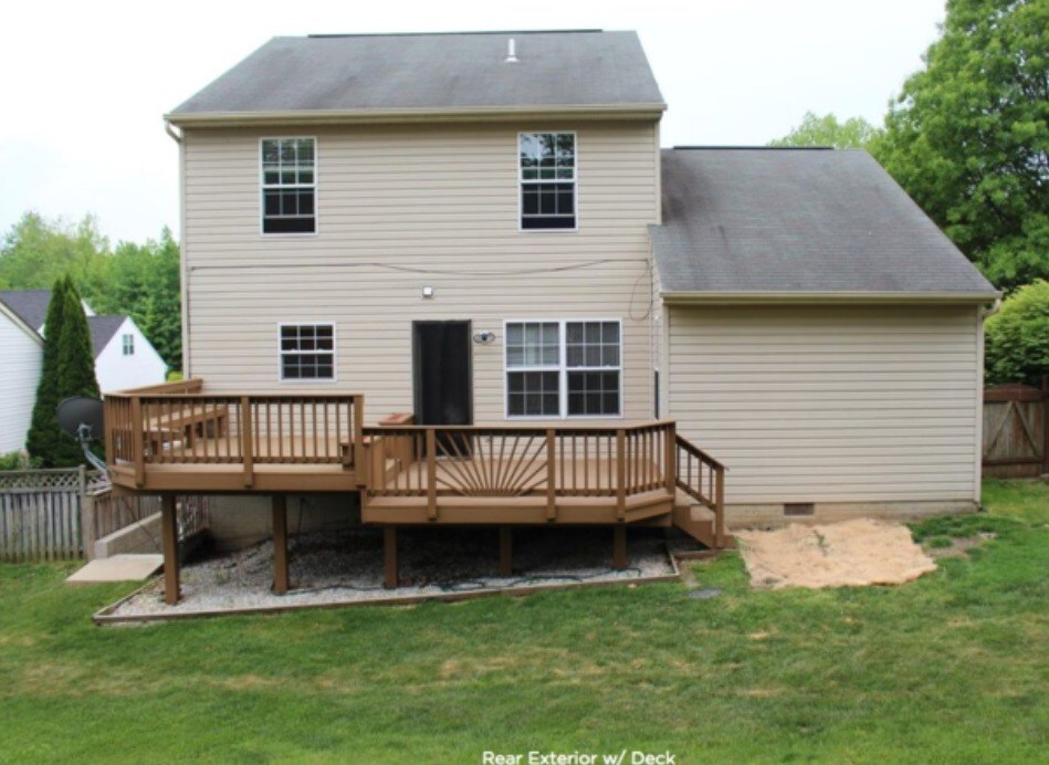 Back - 3203 Trellis Ln