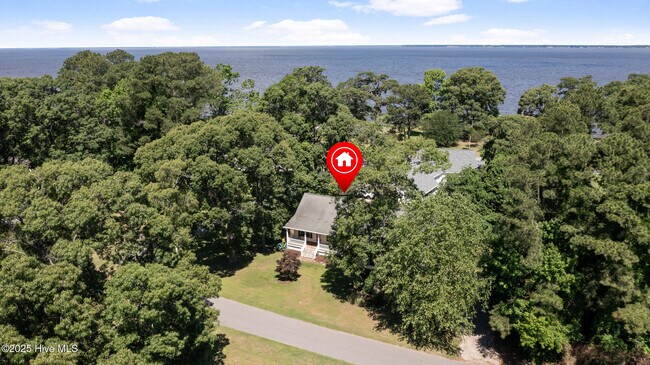 Building Photo - 592 Arnolds Beach Rd