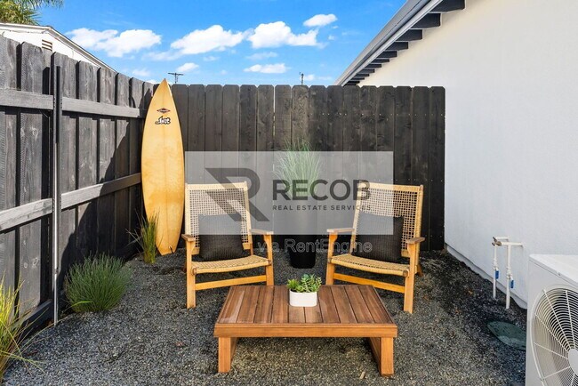 Building Photo - 4286 Samoset Ave