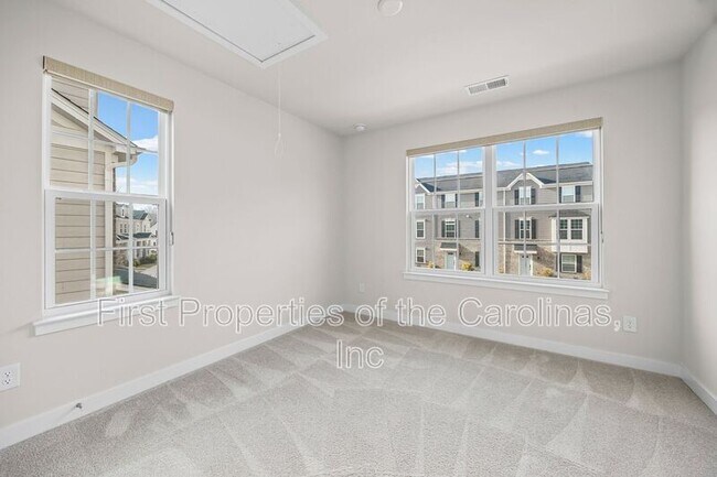 Building Photo - 332 Cramerton Mills Pkwy