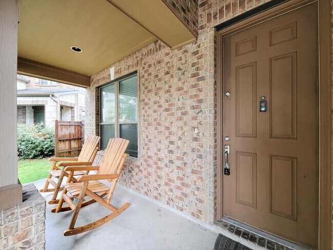 Building Photo - 5046 Longlane Dr