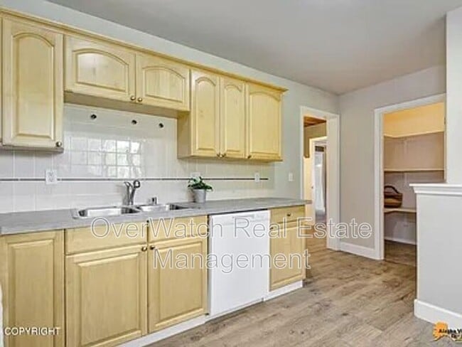 Building Photo - 16241 Baugh Cir