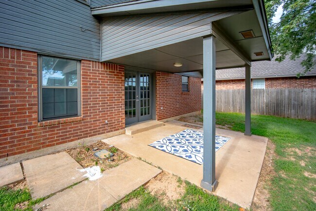 Building Photo - 1129 NW 176th St
