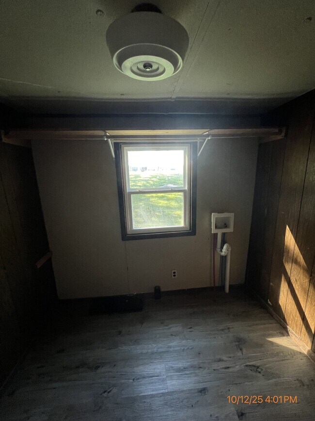 Building Photo - 1636 Old Hwy 27