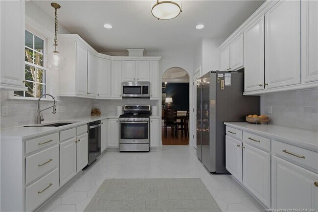 Building Photo - 14 Spring Water Ct