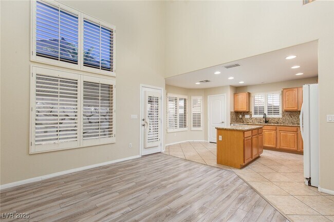 Building Photo - 7649 Lookout Hill St