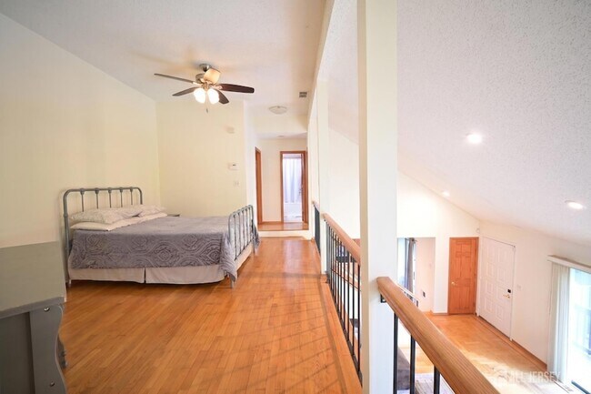 Building Photo - 260 Westgate Dr