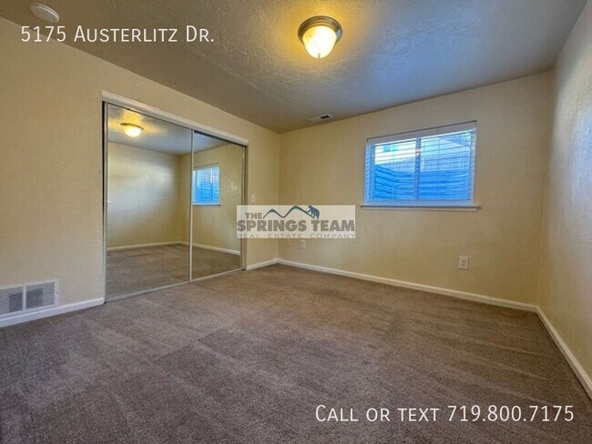 Building Photo - 5175 Austerlitz Dr