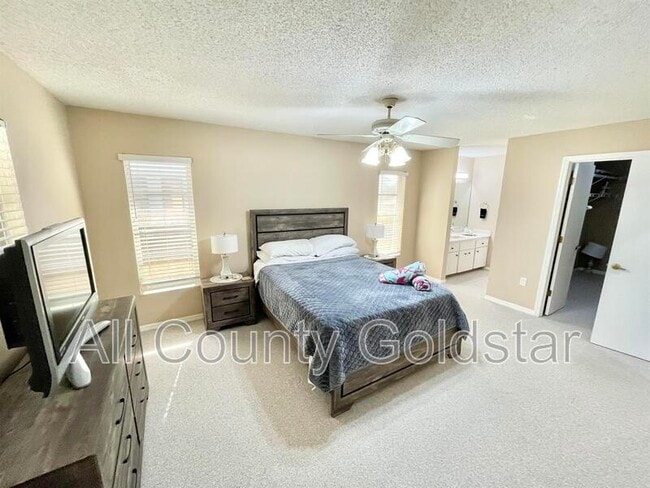 Building Photo - 285 Mark Twain Ln