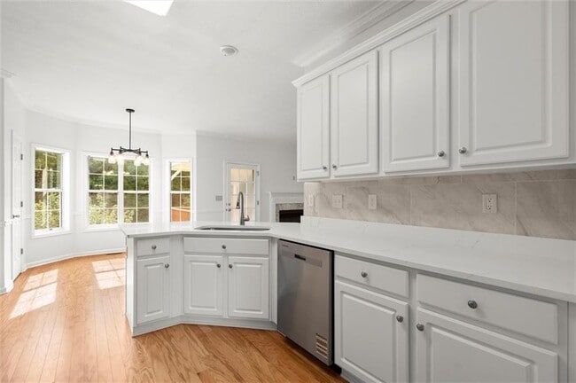 Building Photo - 3537 Castle View Ct