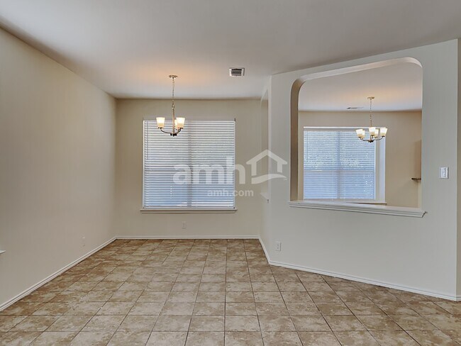 Building Photo - 9319 Foxgrove Way
