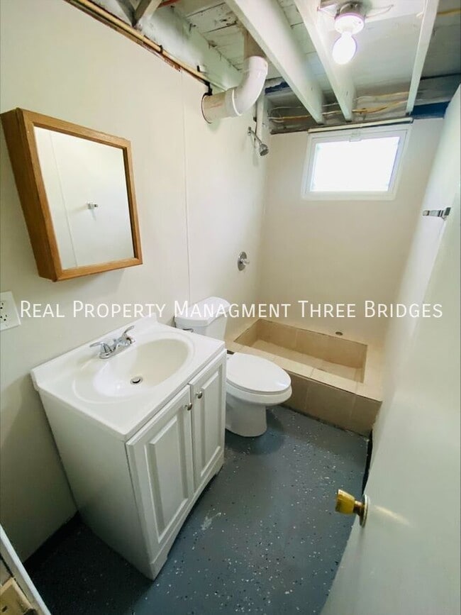Building Photo - 6156 Wulff Dr