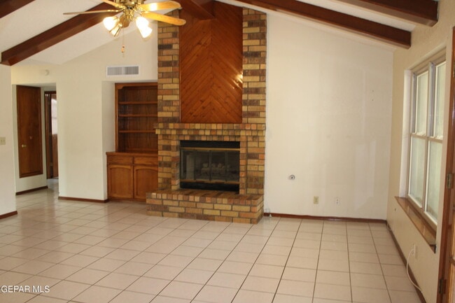 Building Photo - 11550 James Grant Dr
