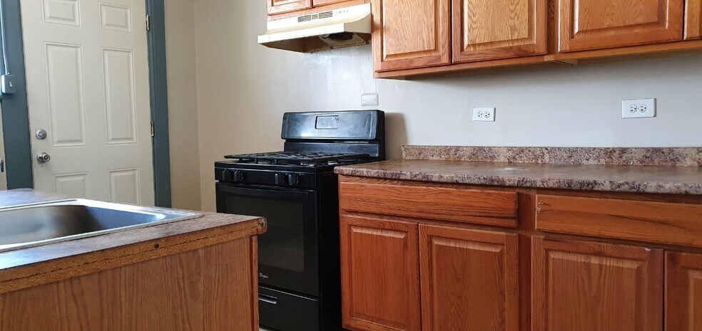 Building Photo - 4914 W 18th St