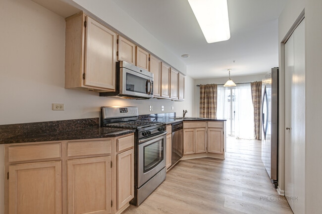 Building Photo - 1291 Orleans Dr