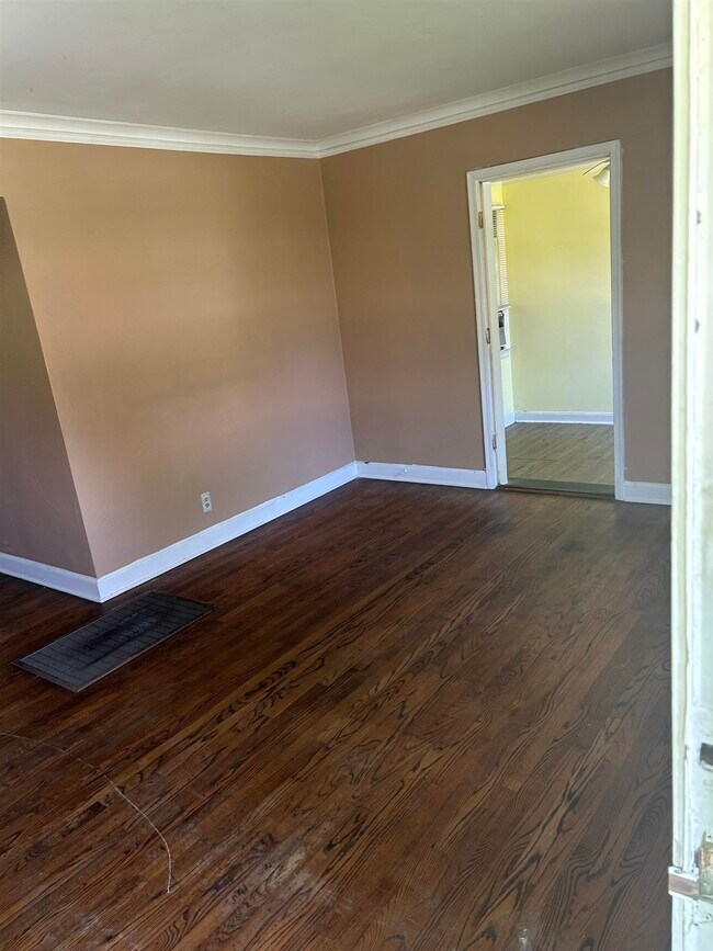 Building Photo - 1051 Mt Vernon Rd