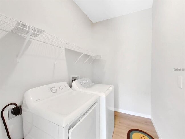 Building Photo - 8303 King Blossom Ct
