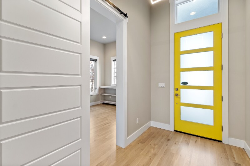 Building Photo - 549 W Buroak Dr