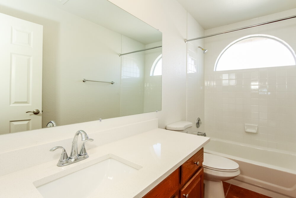 Building Photo - 14317 N 75th Dr