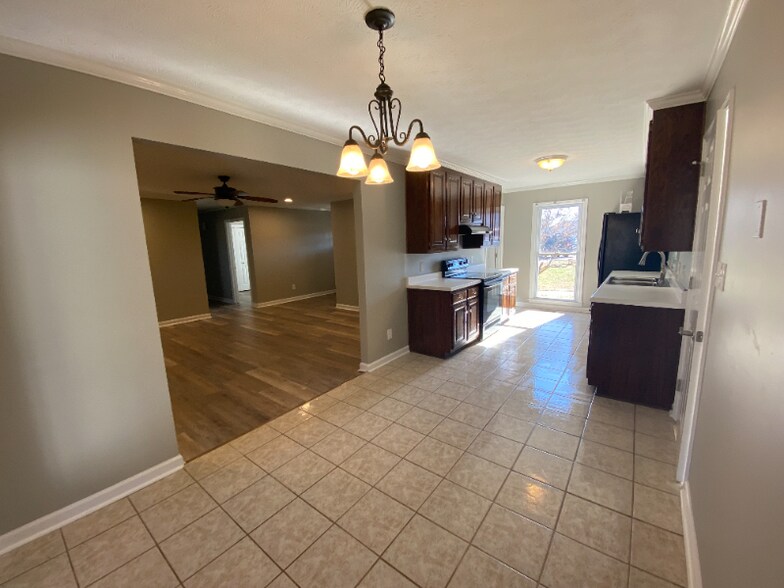 Building Photo - 850 Ronald Ct