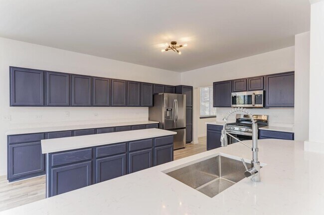 Building Photo - 5610 Heartland Ct