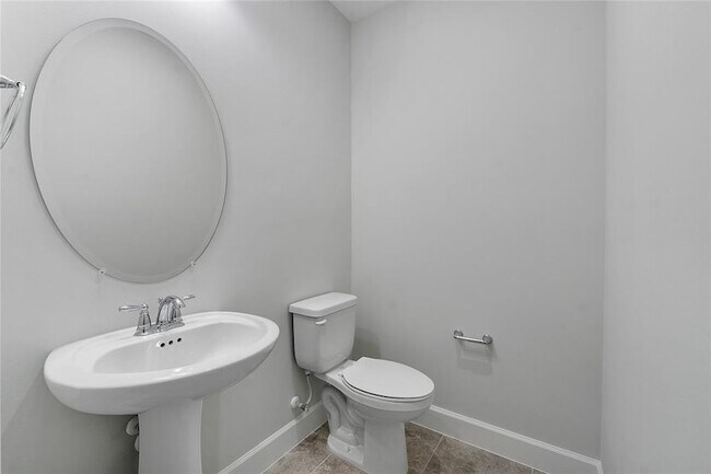 Building Photo - 5223 Liberty Ln