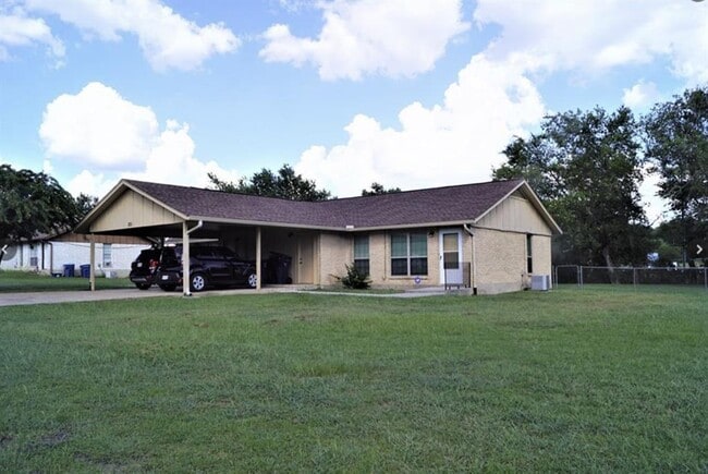 Building Photo - 101 Stubblefield Dr