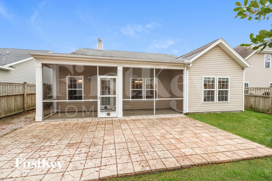 Building Photo - 505 Crossland Dr