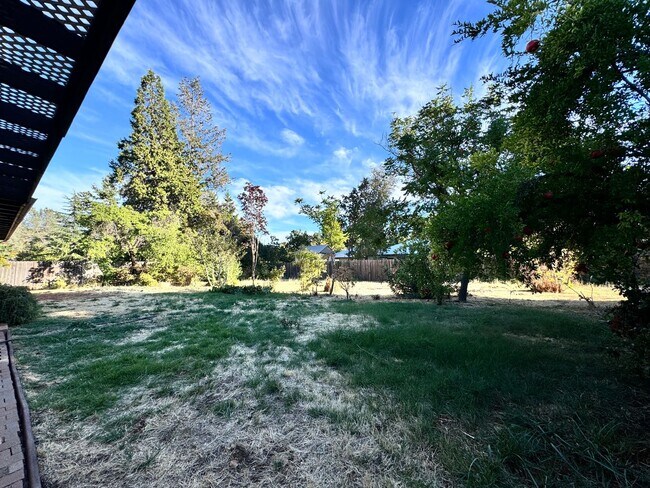 Building Photo - Gorgeous .5 acre lot in Auburn