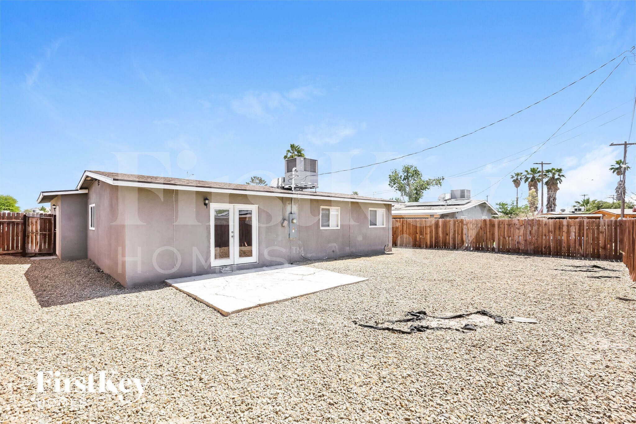 Building Photo - 1121 Bluff Ave