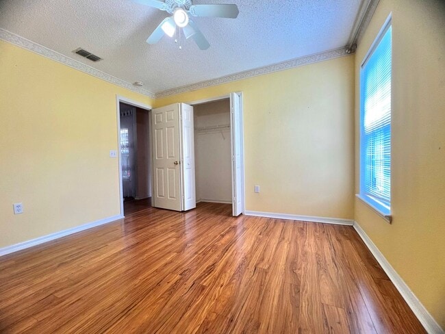 Building Photo - 11395 Aston Hall Dr