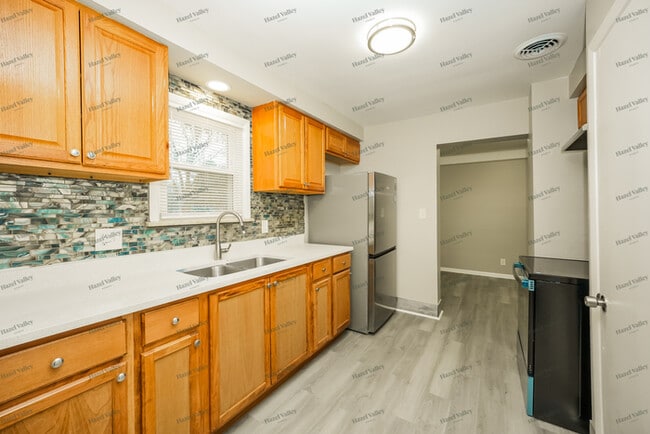 Building Photo - 1627 Wrenford Rd