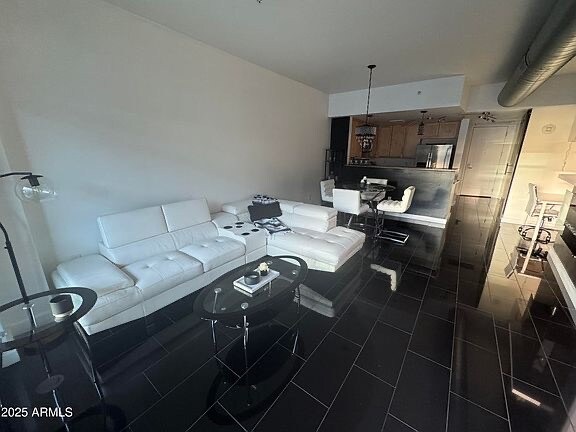 Building Photo - 310 S 4th St