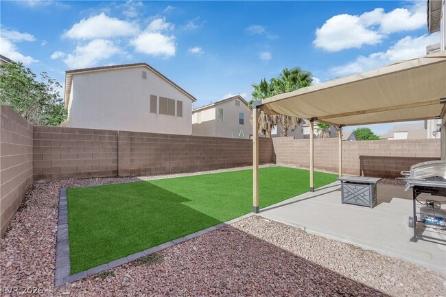 Building Photo - 8821 Winter Sky Ave