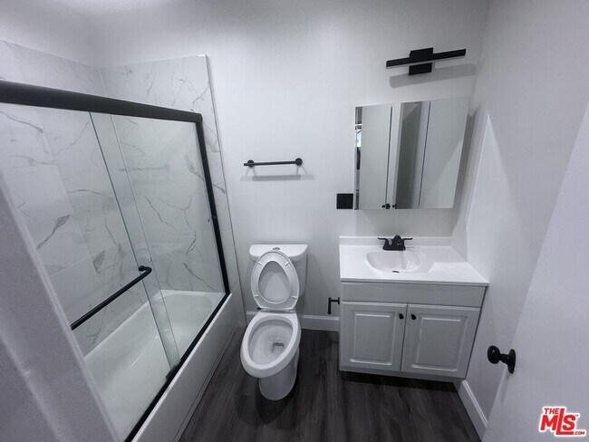 Building Photo - 2228 20th St