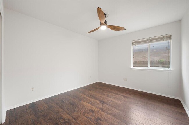 Building Photo - 3844 Willie Mays Ln