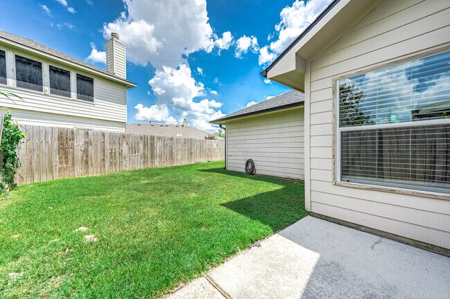 Building Photo - 5006 Riverbridge Ct