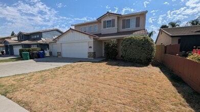 Building Photo - Immaculate 4 Bedroom 2.5 Bath Home