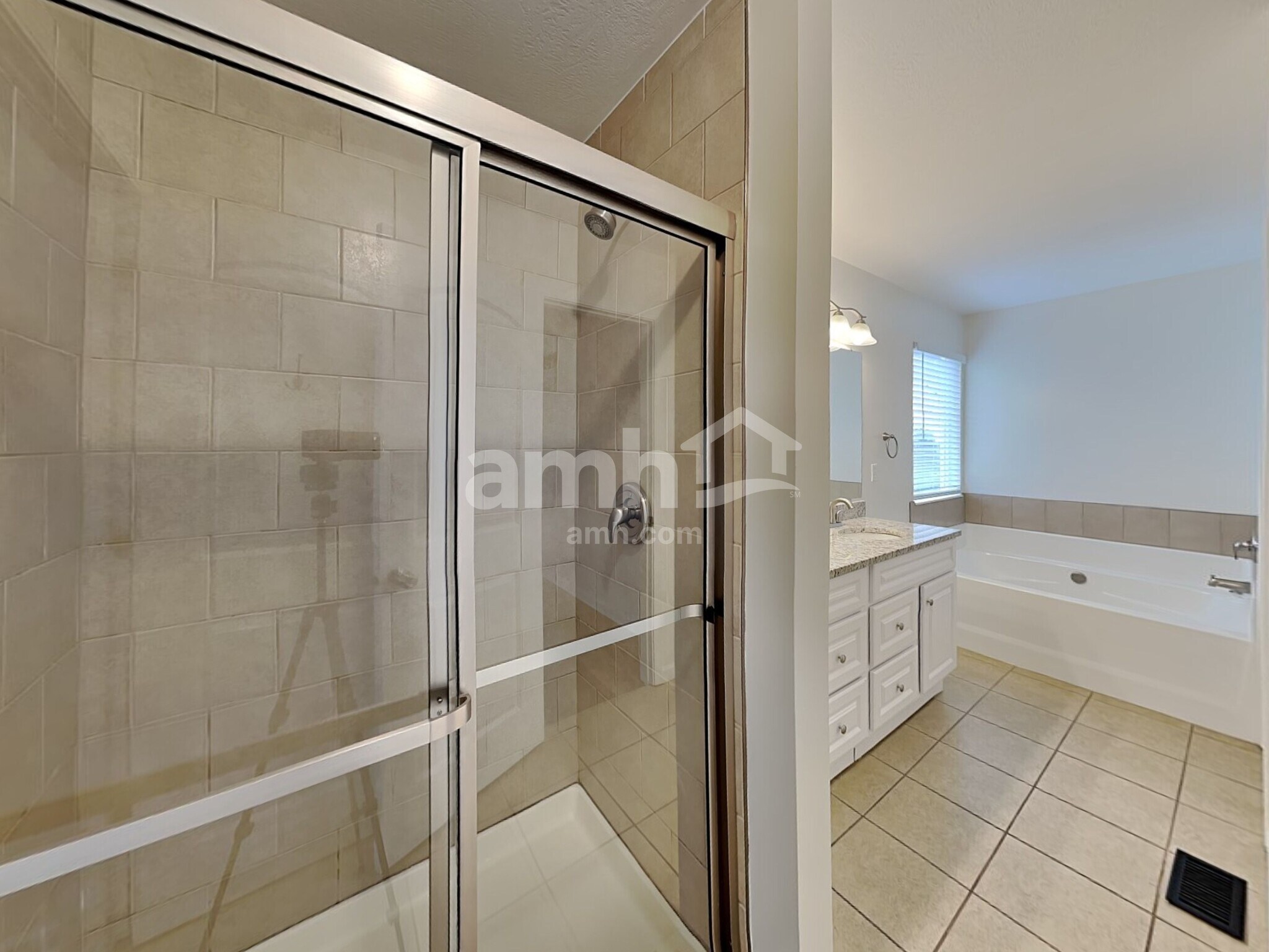 Building Photo - 9911 Codyview Dr