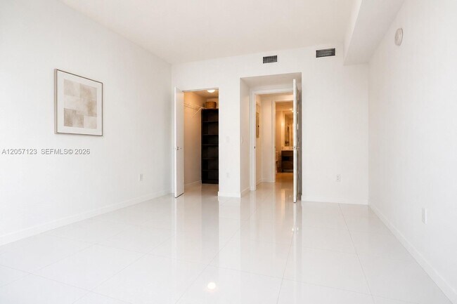 Building Photo - 1100 S Miami Ave