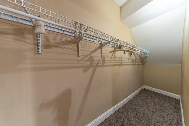 Building Photo - 2009 Maury Ave