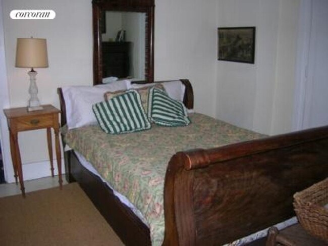 Building Photo - 101 Pantigo Rd