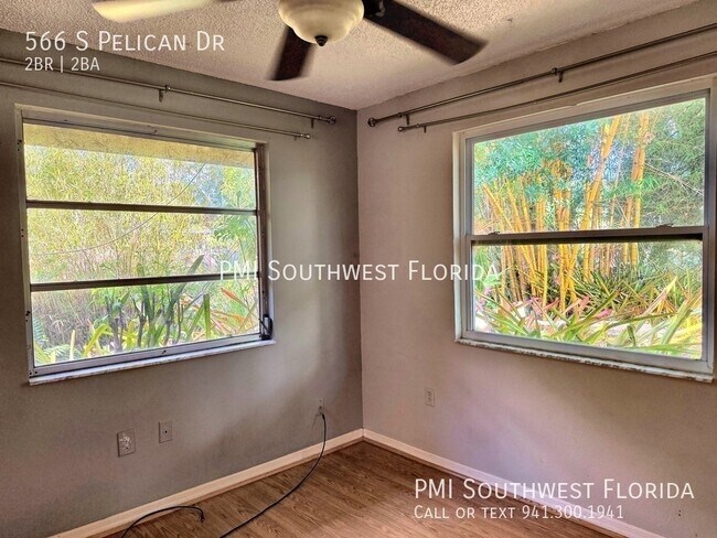 Building Photo - 566 S Pelican Dr