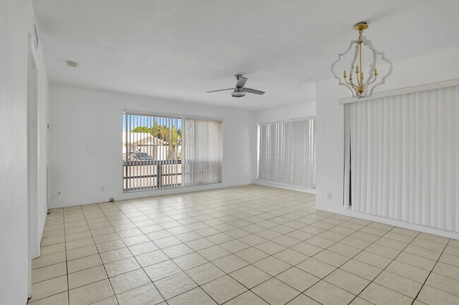 Building Photo - 5951 NE 18th Ave