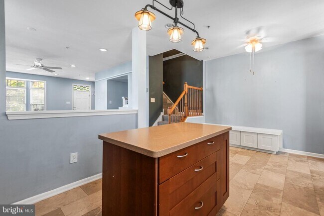 Building Photo - 1538 Long Dr Ct