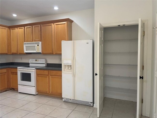 Building Photo - 3429 Parkridge Cir