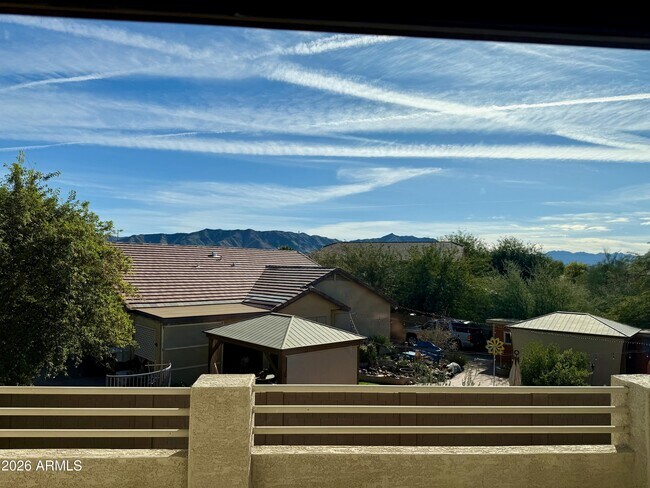 Building Photo - 2431 W Carter Rd